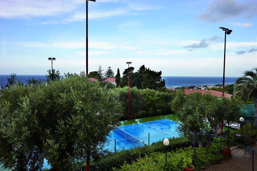 Hotel La Castellana Belvedere Marittimo Kültér fotó