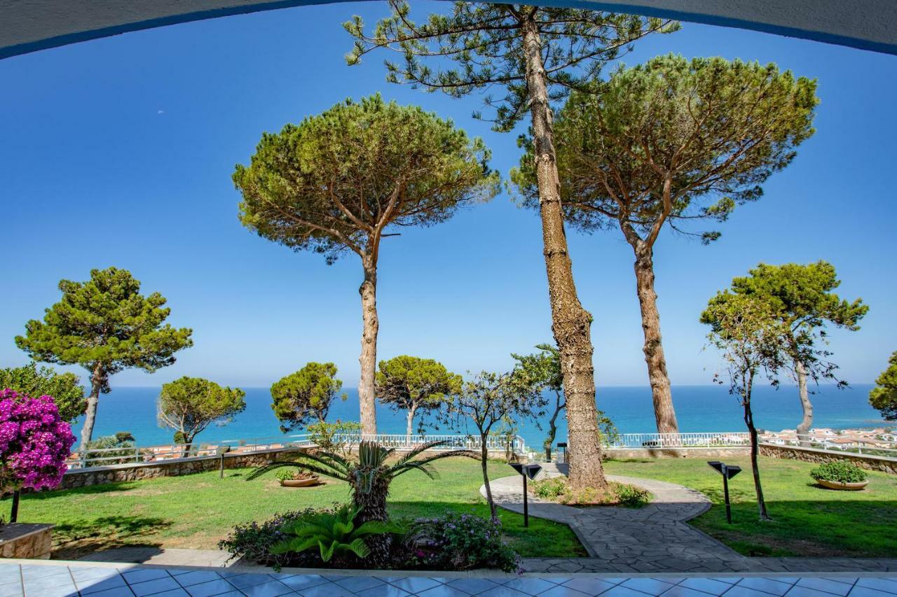 Hotel La Castellana Belvedere Marittimo Kültér fotó